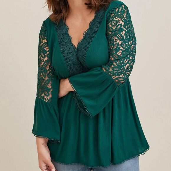 Torrid Green Babydoll Crinkle Gauze V-Neck Blouse Lace Bell Sleeves 3 Fairy Boho - Picture 2 of 7